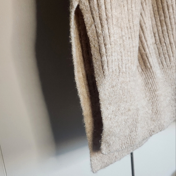 H&M oversized sweater - Picture 2 of 4